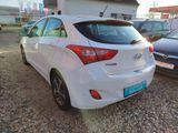 Hyundai i30 blue Trend 1,4*Klima*Temp*Garantie*Insp*EUR6 - Hyundai i30 aus 2015