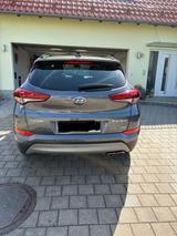 Hyundai TUCSON 2.0 CRDi Premium 4WD Premium - Hyundai TUCSON mit Diesel-Antrieb: Leder, Geländewagen