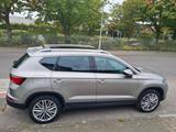 Seat Ateca 1.4 TSI ACT 110kW Xcellence ,SONDERAUSSTAT - mit Benzin-Antrieb: Beige, Alcantara, mit Apple Carplay