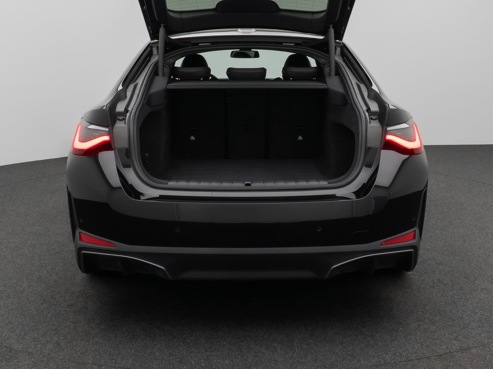 Fahrzeugabbildung BMW i4 eD40 Gran Coupè Kamera DAB CockPit+ Sport LED