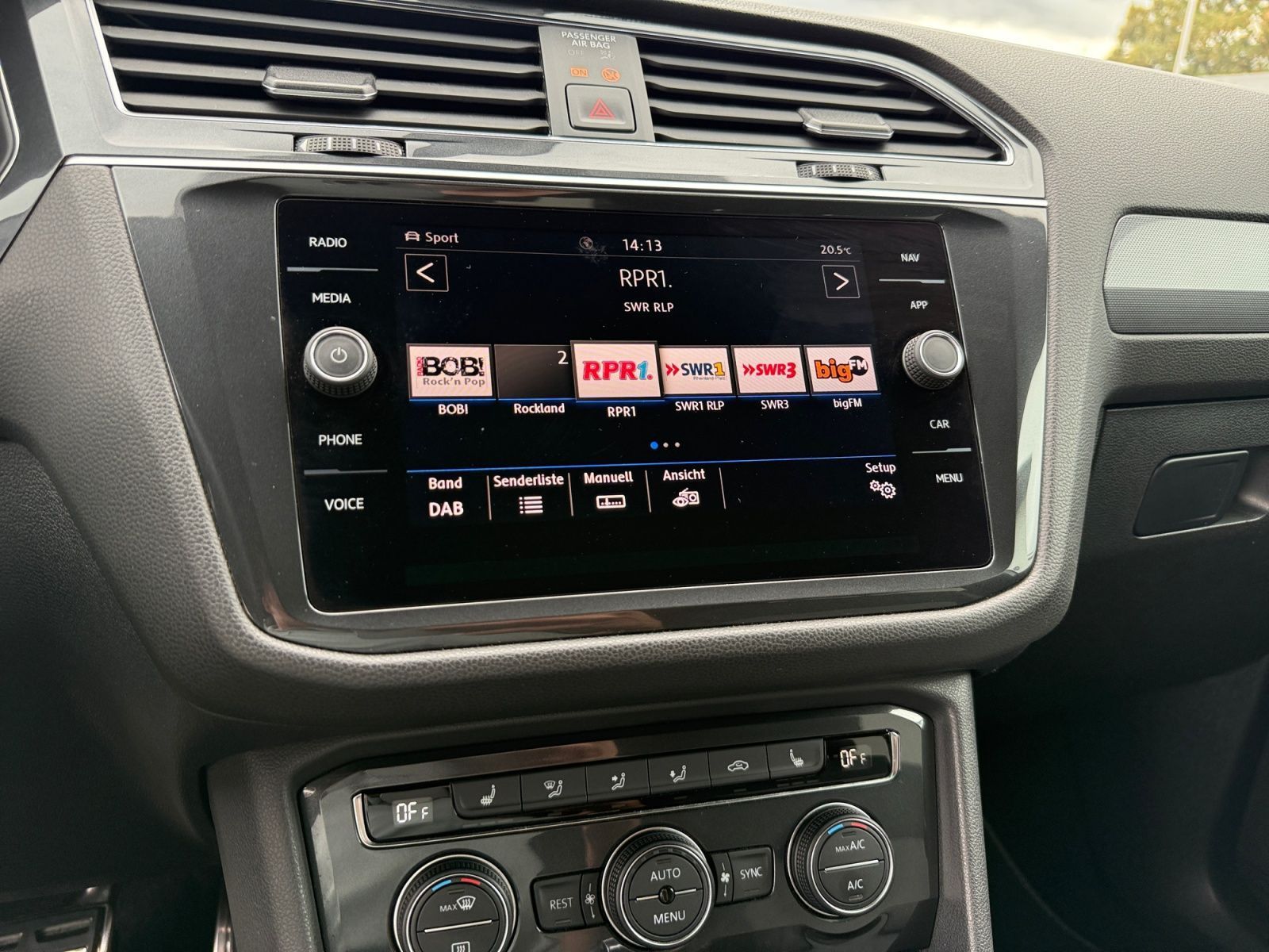 Fahrzeugabbildung Volkswagen Tiguan Allspace 2.0 TDI R-LINE 7 SITZE 20" AHK