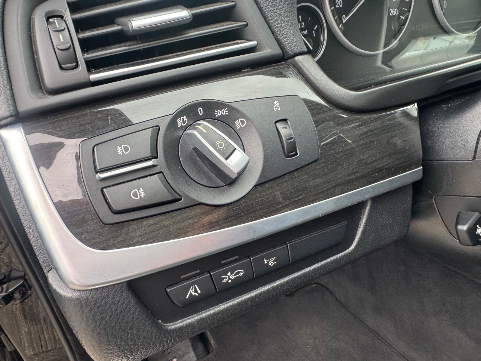 Fahrzeugabbildung BMW 535 d M-Paket/Pano/Leder/R-Cam/ACC/Memory/HUD