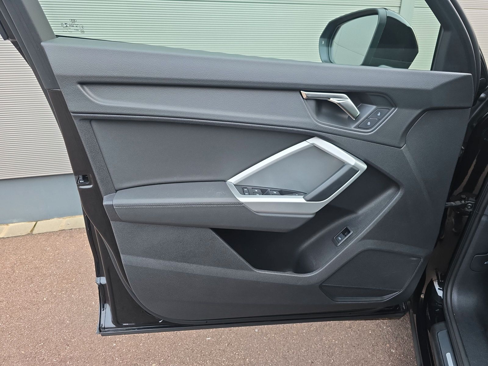 Fahrzeugabbildung Audi Q3 35 TDI advanced LED LEDER KAMERA NAVI