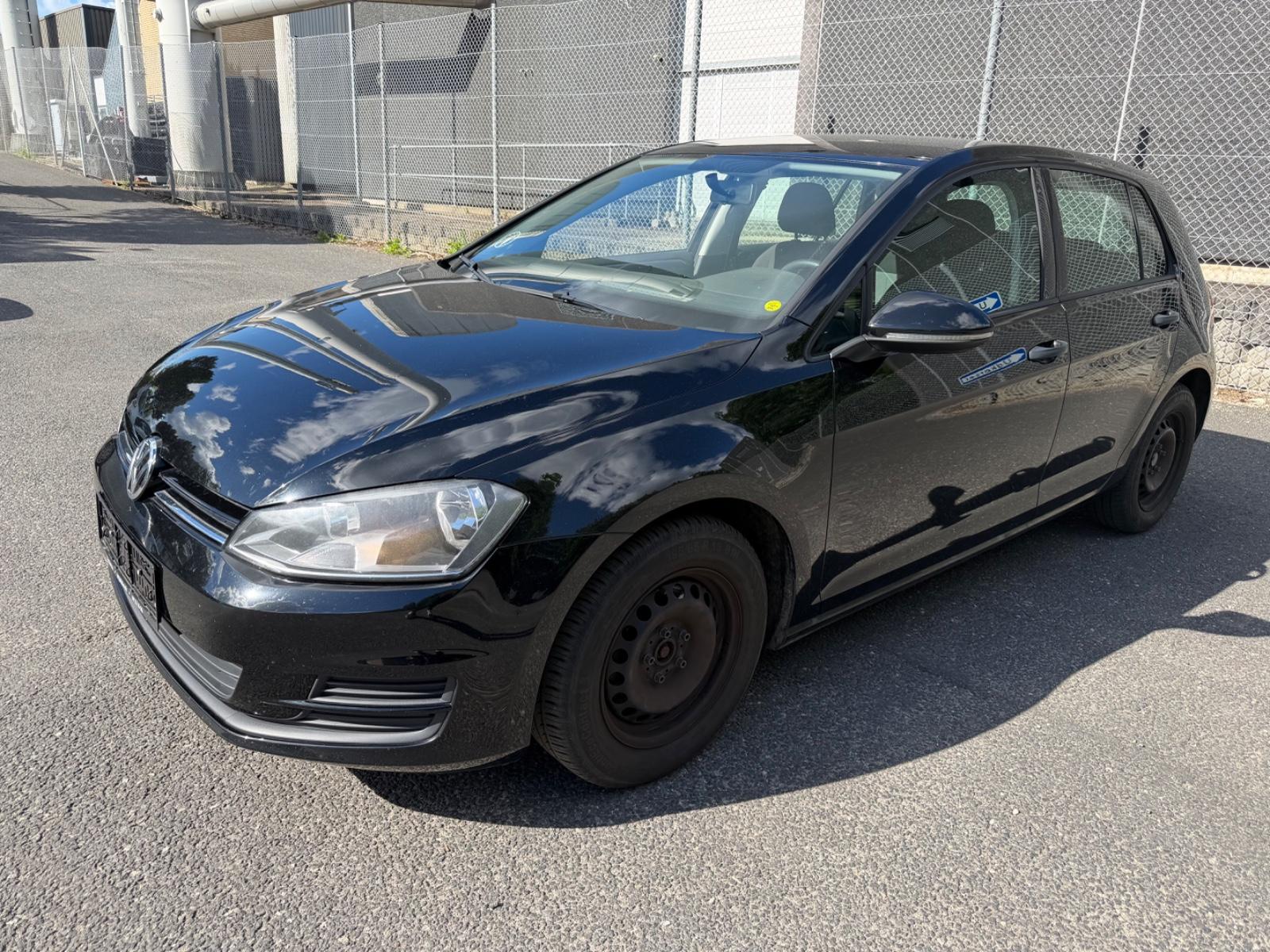 Volkswagen Golf VII Lim. Trendline BMT