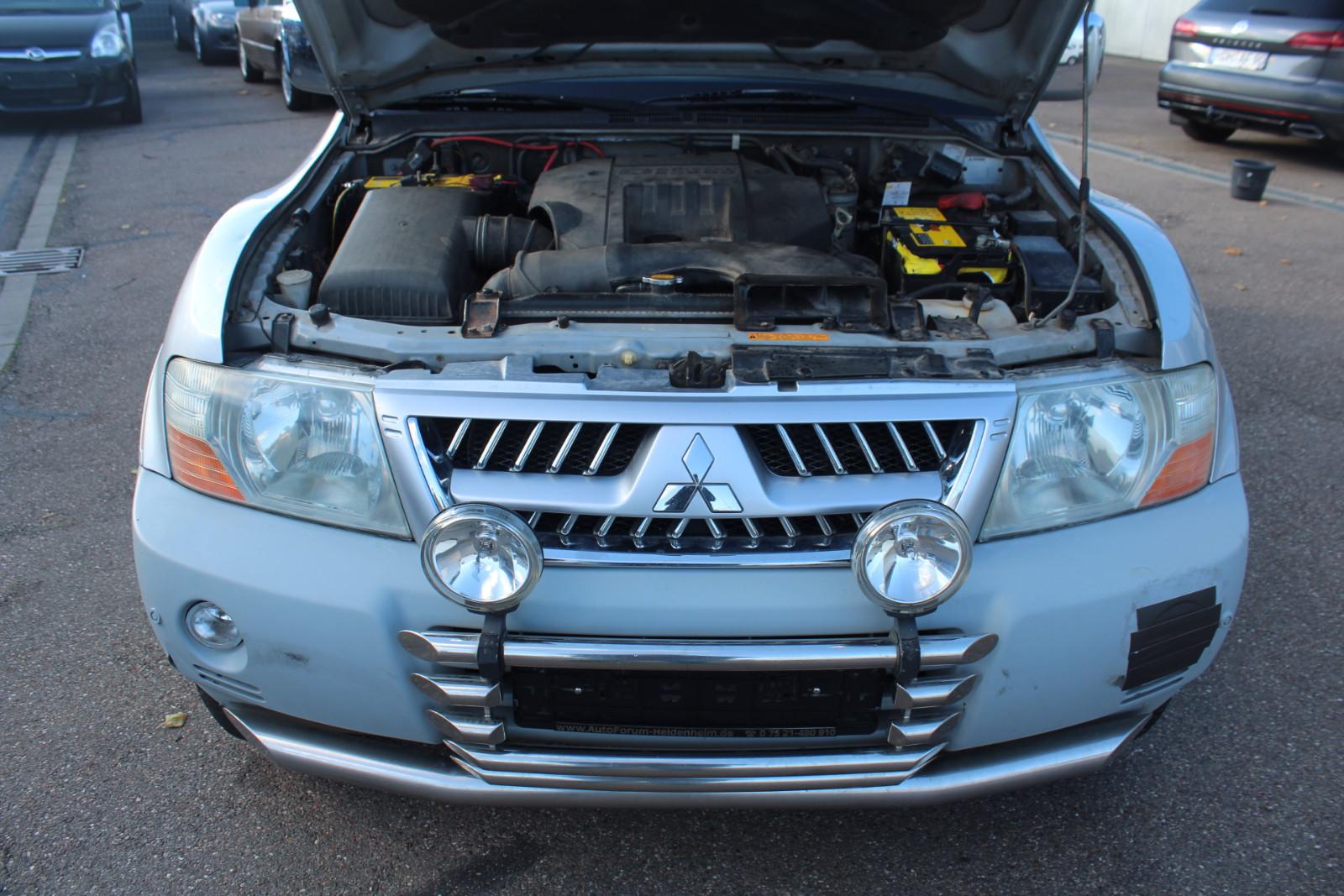 Mitsubishi Pajero 2005 — photo 17