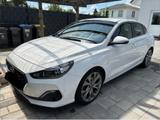 Hyundai i30 1.4 T-GDI Trend Fastback Trend - Hyundai i30 von privat