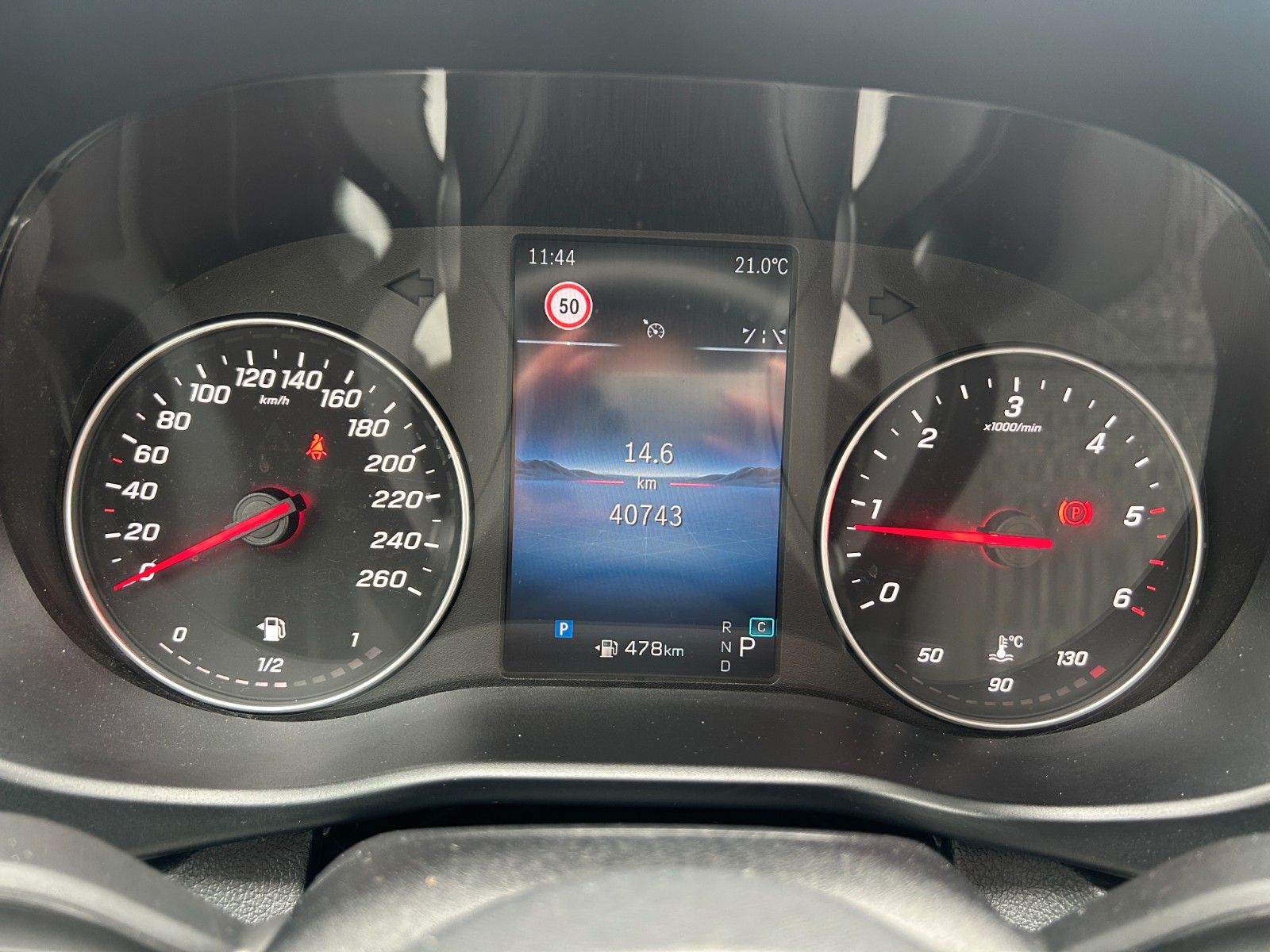 Fahrzeugabbildung Mercedes-Benz Vito 116 CDI Tourer 9G Extral AHK Kamera