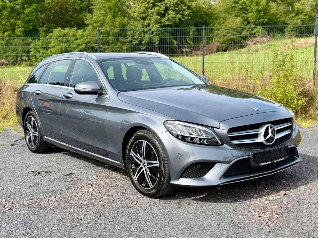 Image of Mercedes-Benz C 200
