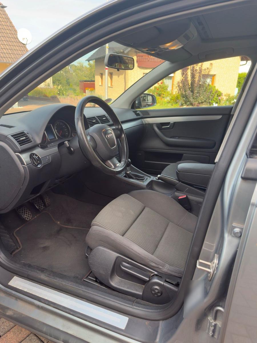 Audi A4 2006 — photo 10