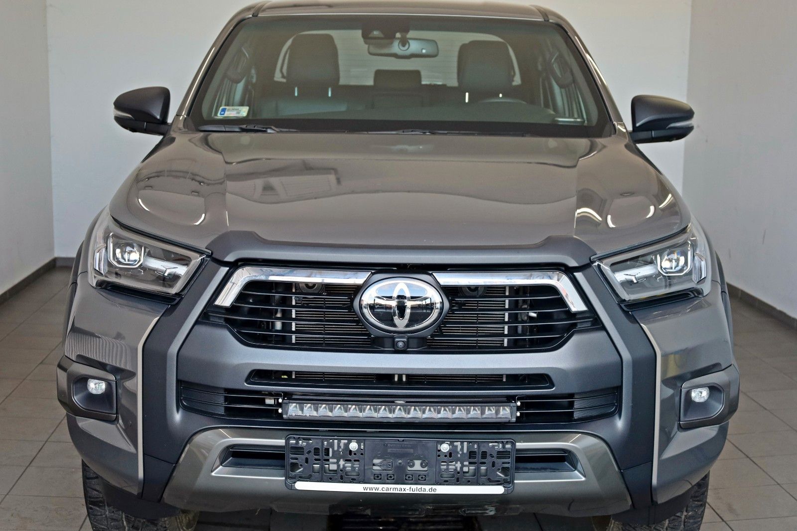 Fahrzeugabbildung Toyota Hilux 2.8 D-4D Invincible Sport,el.Rollo,JBL,AHK