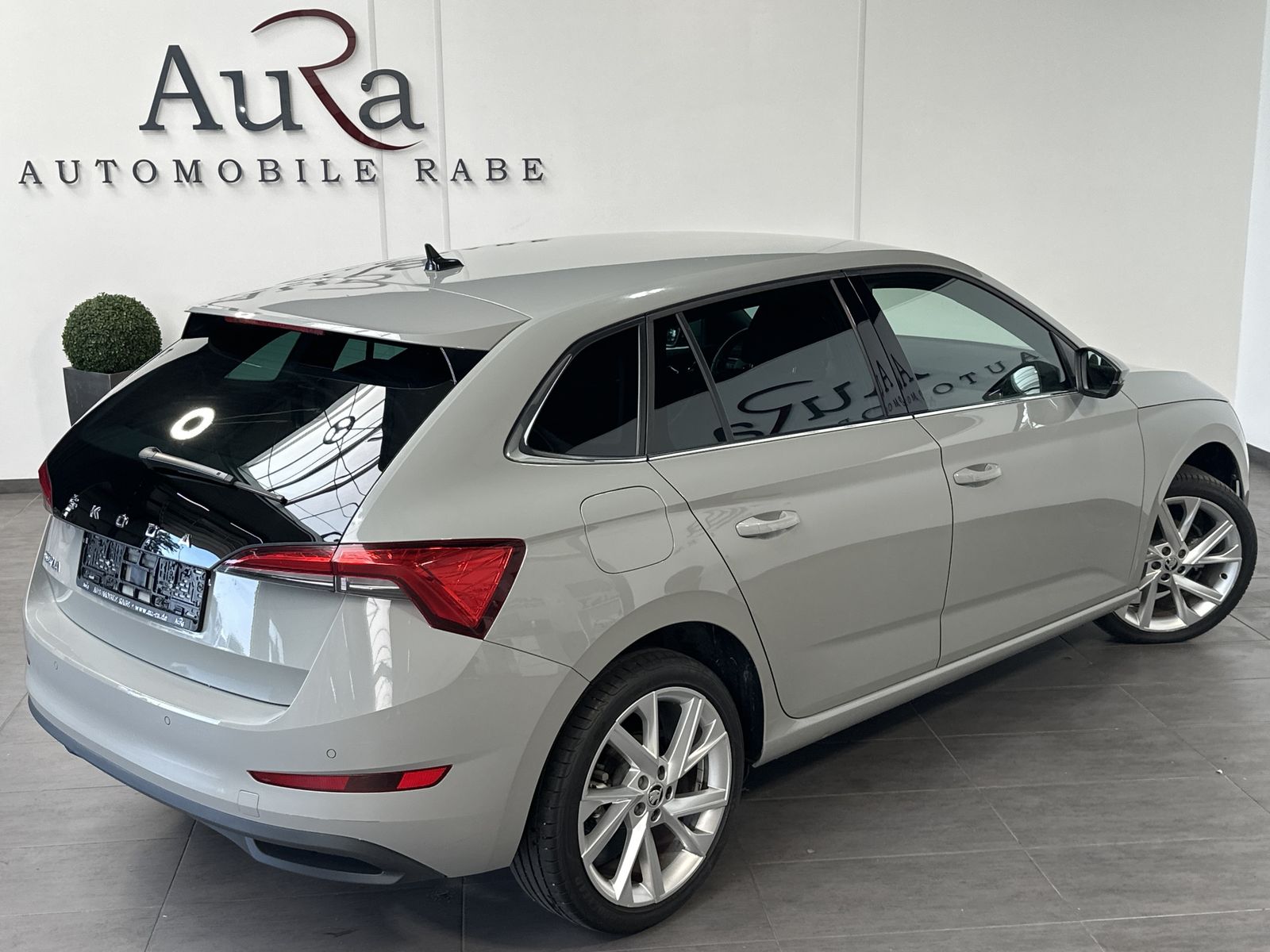 Fahrzeugabbildung SKODA Scala 1.5 TSI DSG Style LED+ACC+KAMERA+SHZ+CARPL