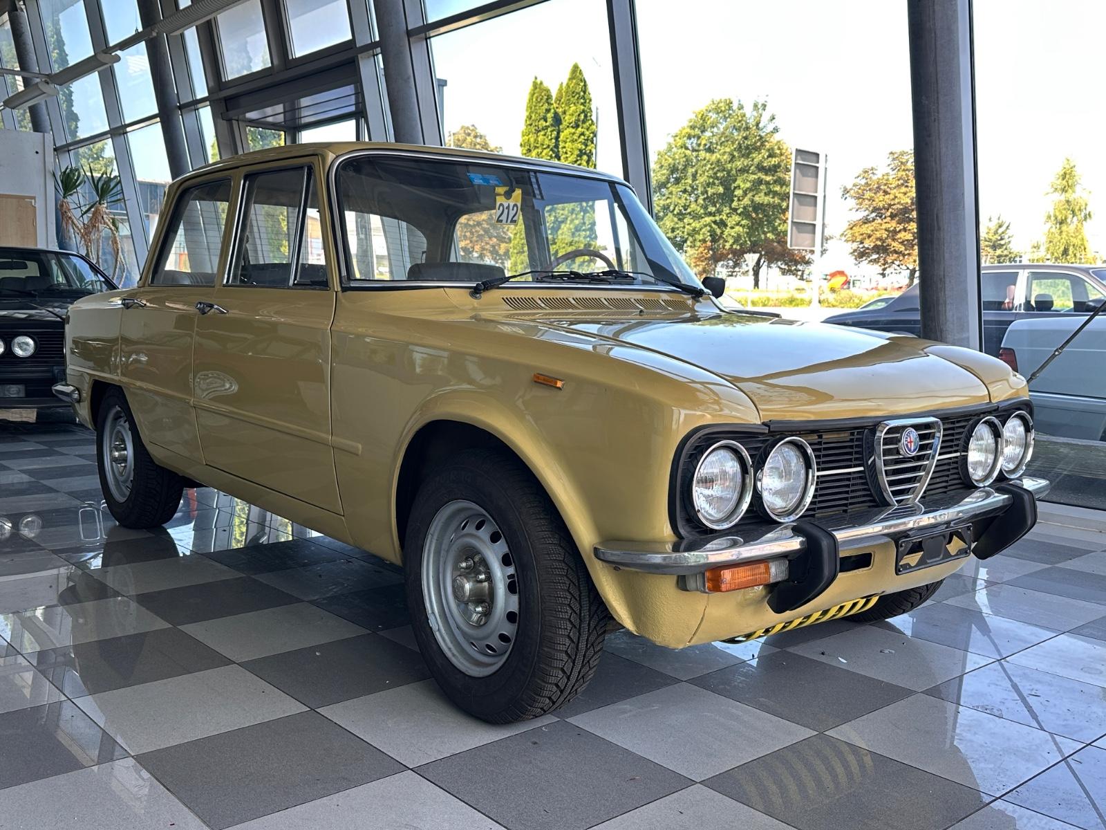 Alfa Romeo Giulia Nuova Super 1300*HU Neu