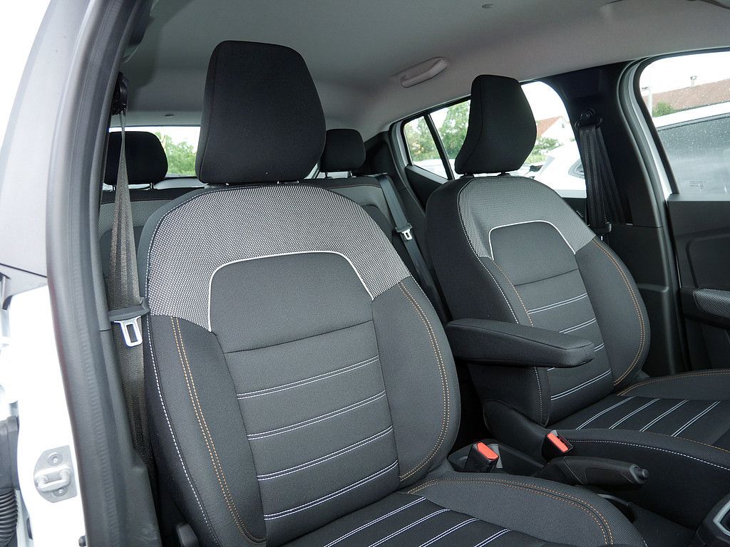 Fahrzeugabbildung Dacia Sandero Stepway Expression TCe 90
