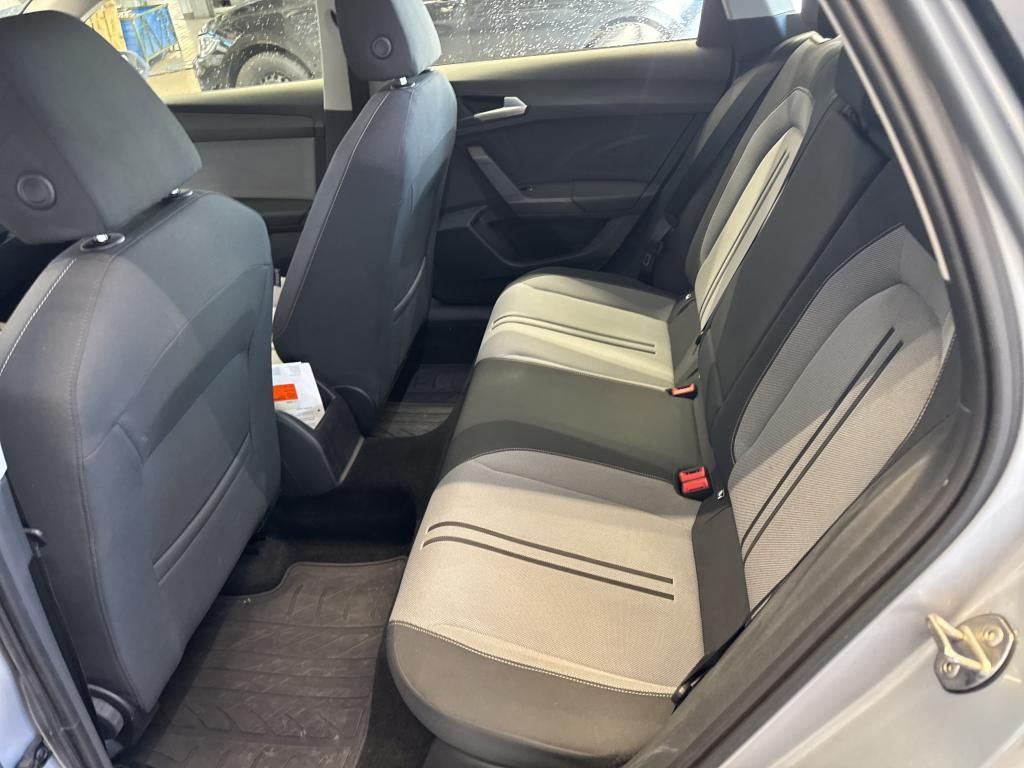 Fahrzeugabbildung SEAT Leon ST TSI Style LED AHK Navi AID ACC RFK SH