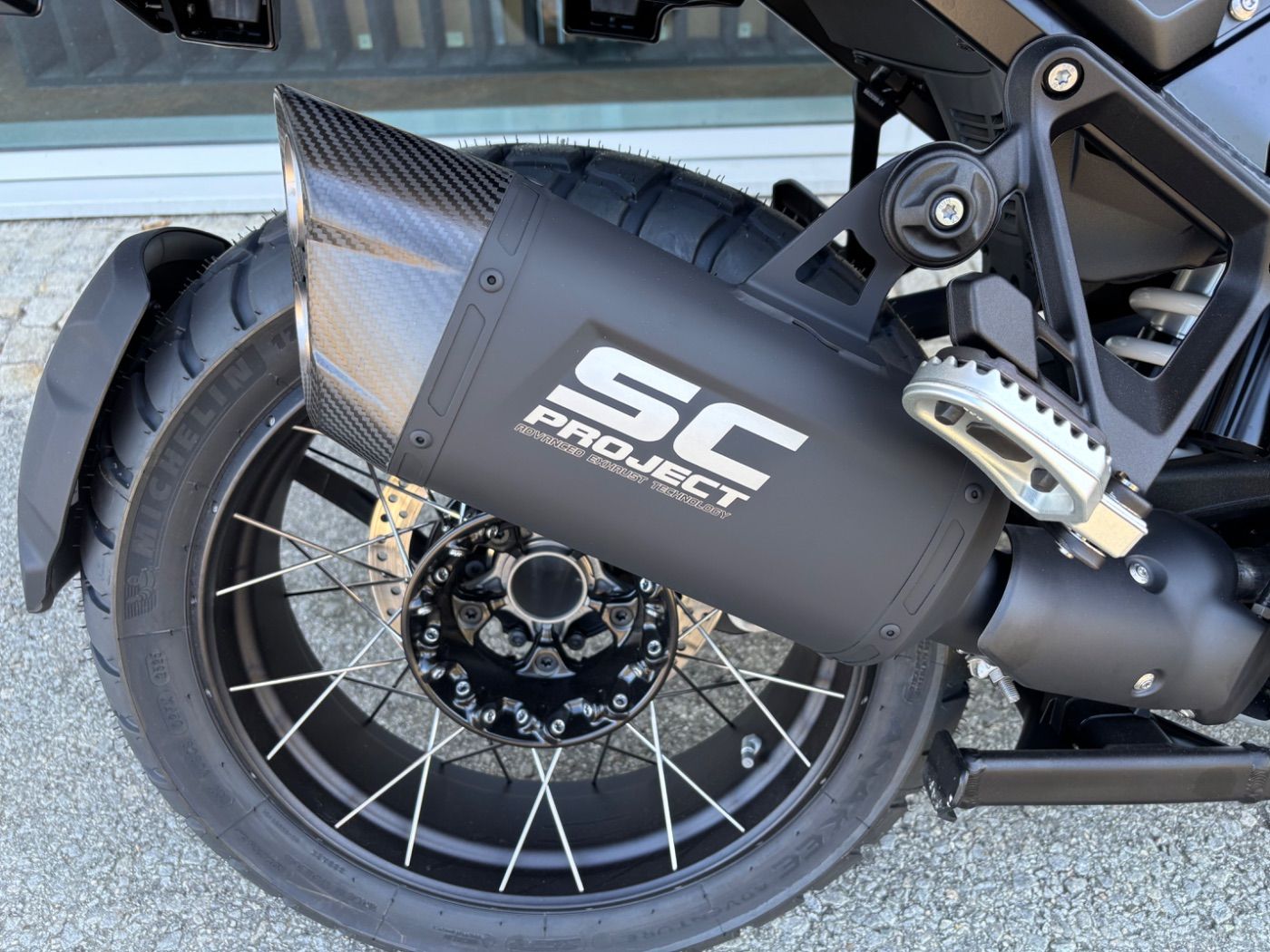 Fahrzeugabbildung BMW R 1300 GS Adventure 3 Pakete Triple Black ASA 10