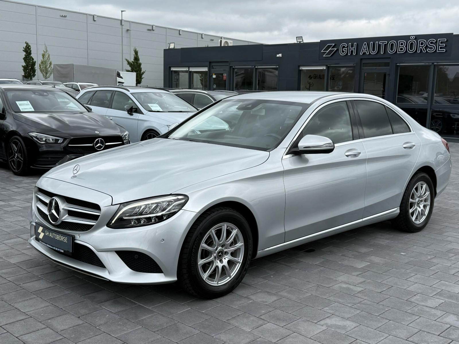 Mercedes-Benz C 200 d Limousine Automatik*LED*AHK*NAVI*R-KAME