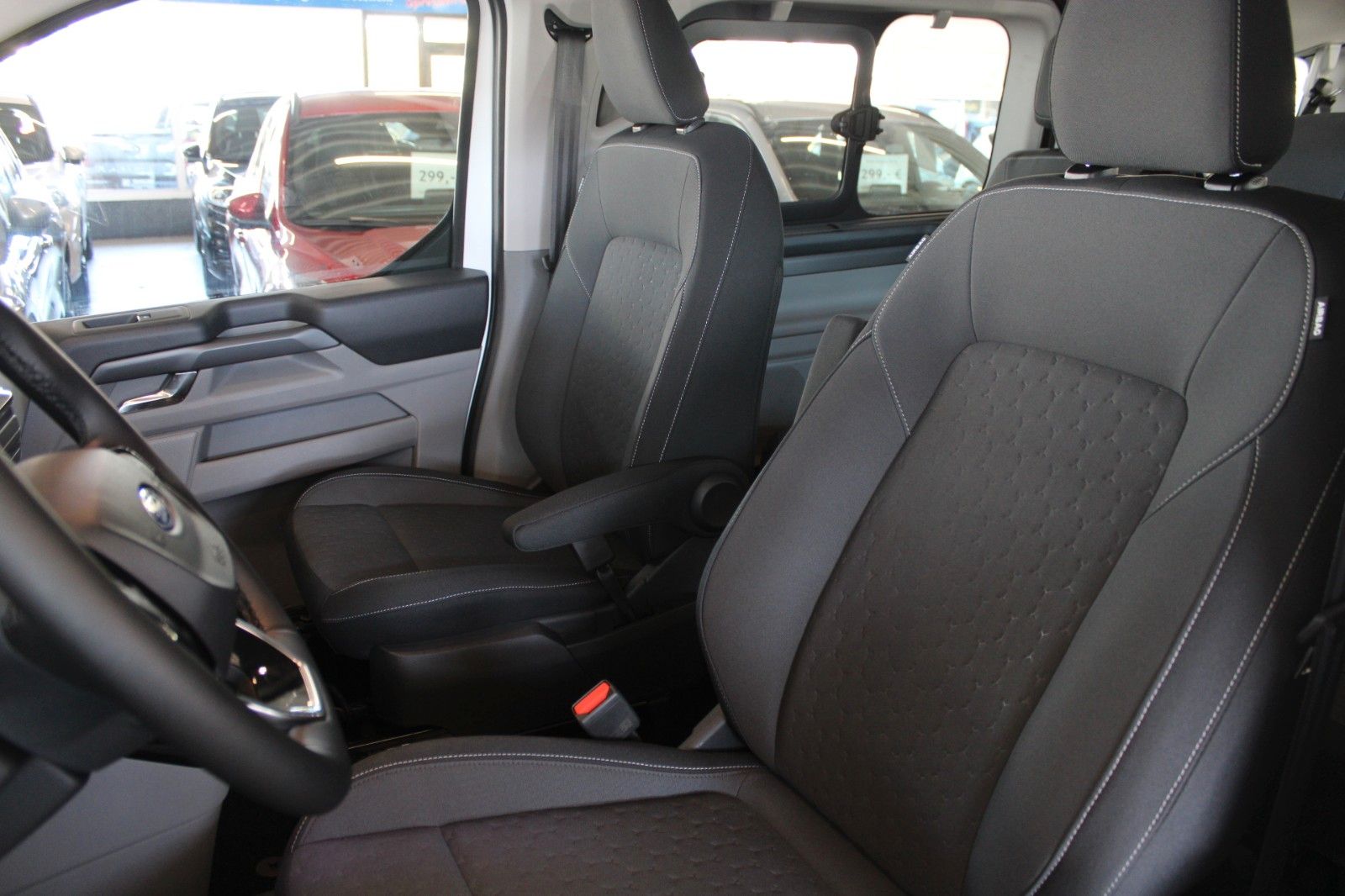 Fahrzeugabbildung Ford Tourneo Custom Titanium Automatik Technologie5