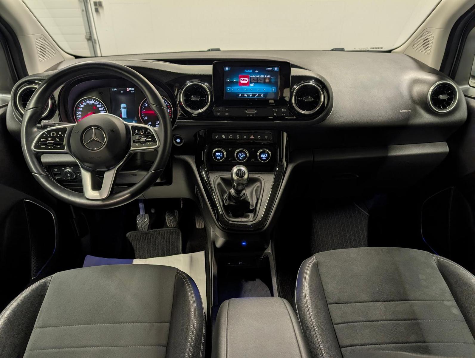 Mercedes-Benz T 180 Style Navi/Kam/SHZ/Tempomat/PDC