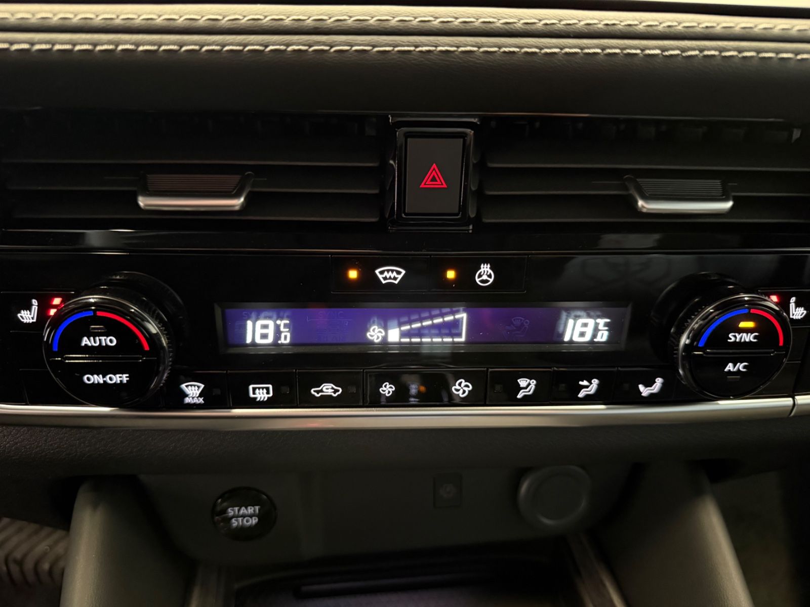 Fahrzeugabbildung Nissan Qashqai Tekna e-Power - Leder, HeadUp