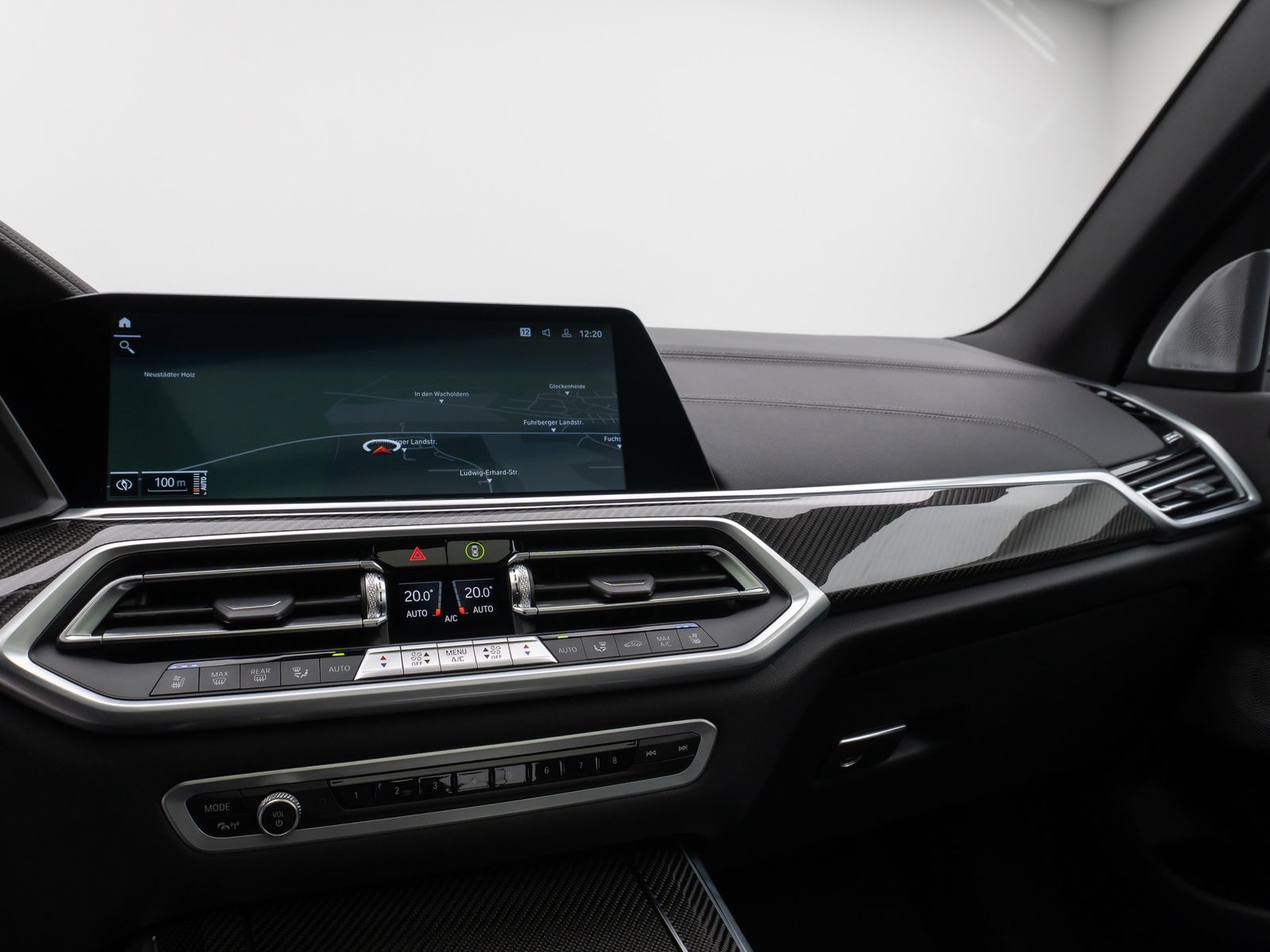 Fahrzeugabbildung BMW X5 M50i Panorama 360°Laser HUD DAB B&W Massage