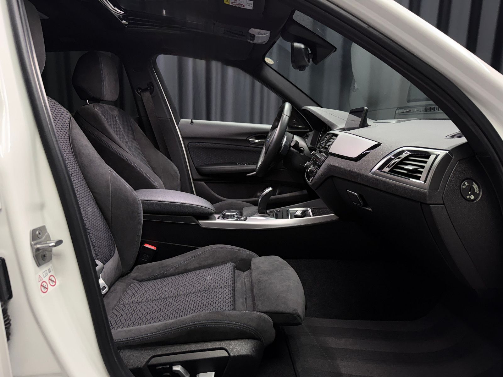 Fahrzeugabbildung BMW M140i xDrive Special Edition|M-PERFORMANCE|1.HD