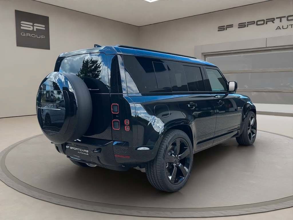 LAND-ROVER Defender 2026