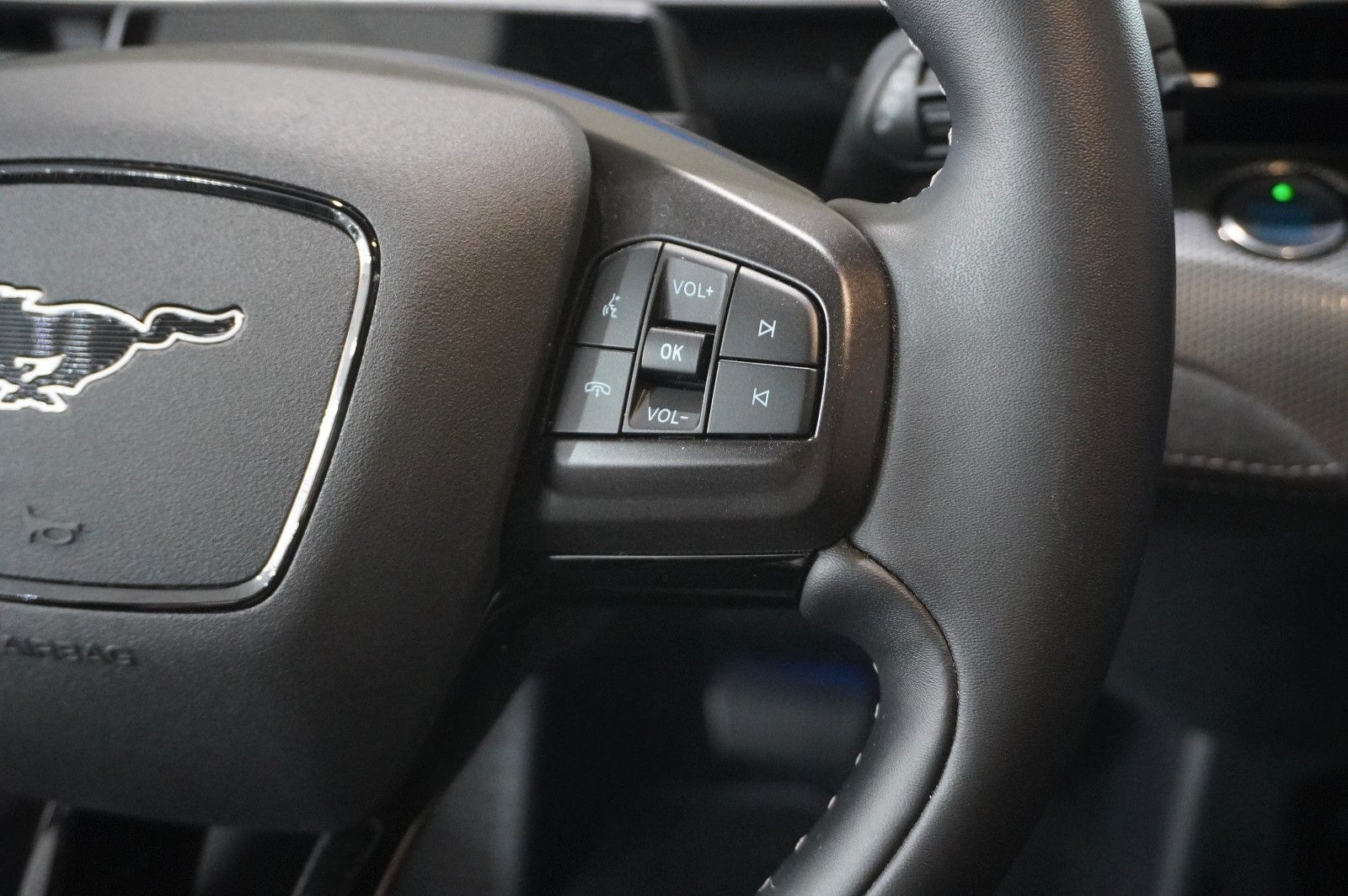 Fahrzeugabbildung Ford Mustang Mach-E GT AWD 99KWH NAVI/360°/B&O/PANO.