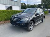 Mercedes-Benz Mercedes ML 320 CDI AMG Abwerk - Mercedes-Benz ML 320: AMG