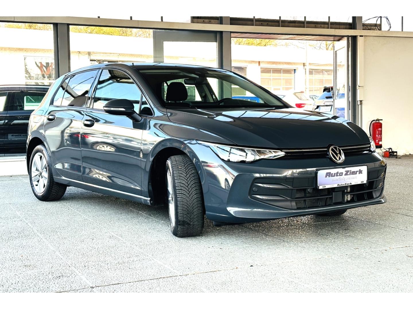 Volkswagen Golf VIII 1.5 TSI LIFE LED SHZ ACC PDC CARPLAY G, миниатюра 4
