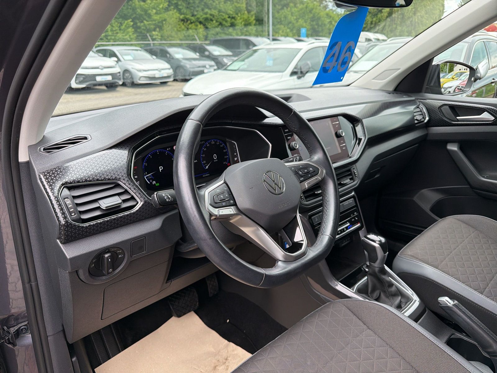 T-Cross Style TSi DSG Kamera Navi LED Style