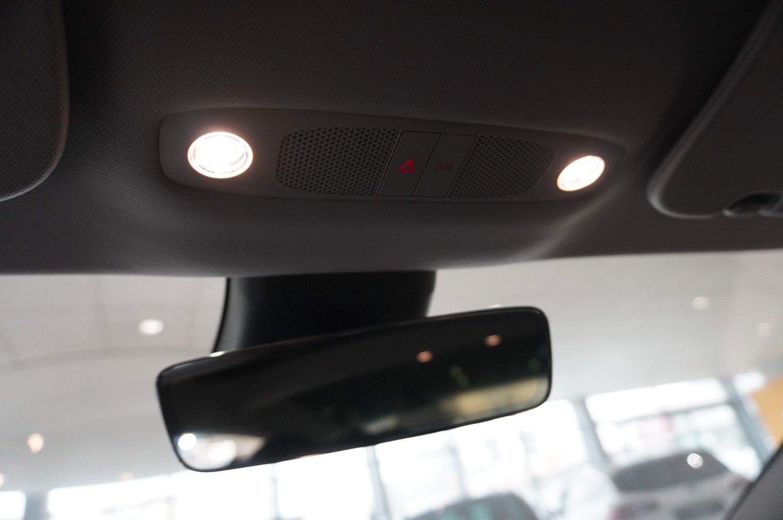 Fahrzeugabbildung Tesla Model 3 Standard Range Plus NAVI/KAMERA/SH/PANO