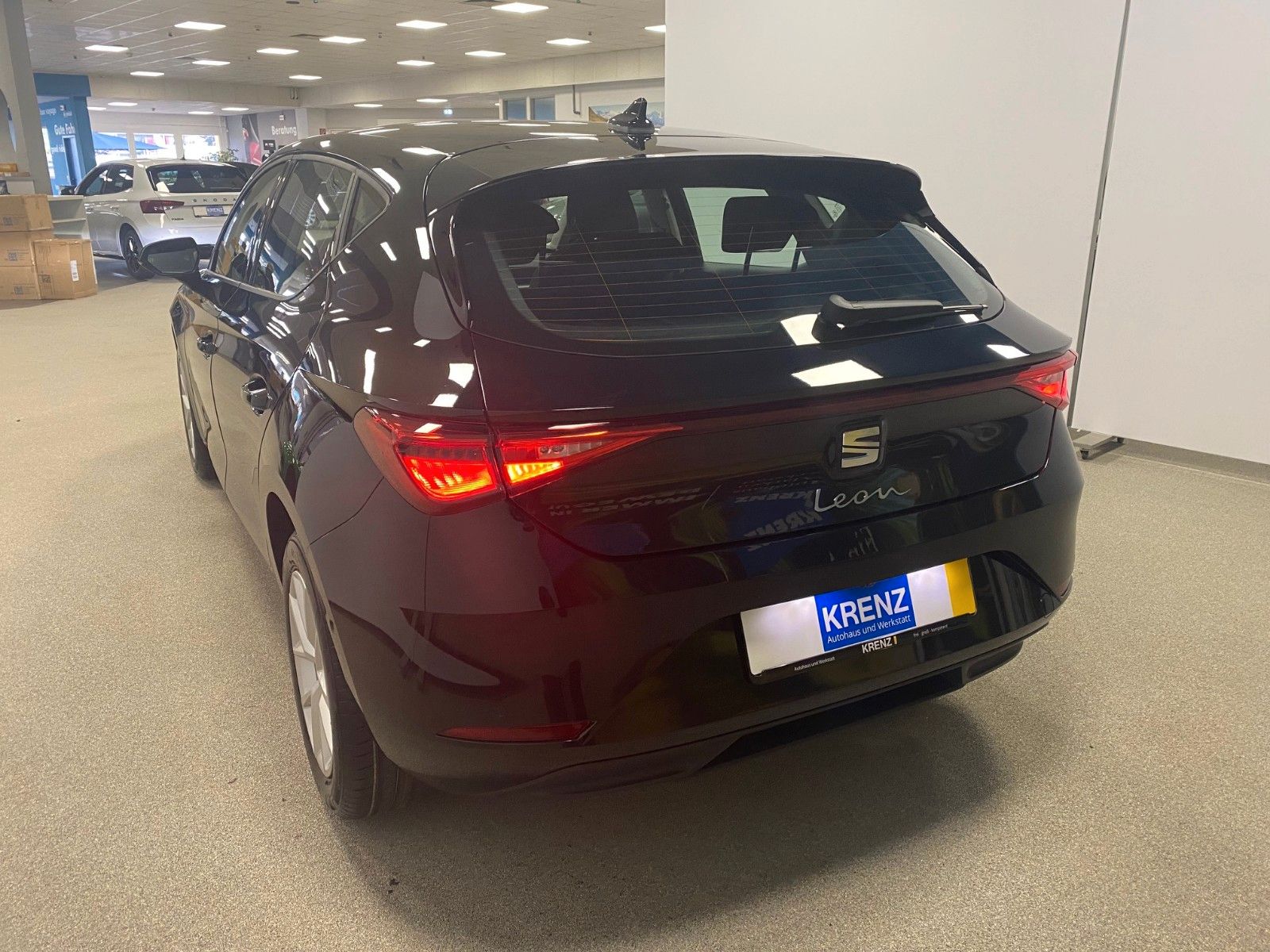 Fahrzeugabbildung SEAT Leon 1.5 TSI STYLE+R Kamera+ACC+3 Zonen KLIMA+BC