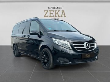 Mercedes V 220 - 1