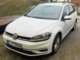 Volkswagen VW Golf VII Variant mit Abstandstempomat & mehr - : mit TÜV, mit