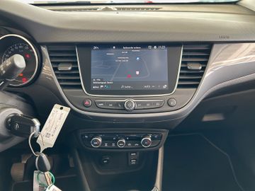 Fotografie 12 des Opel Crossland (X) Crossland Elegance Navi Kamera LED Sitzheizung