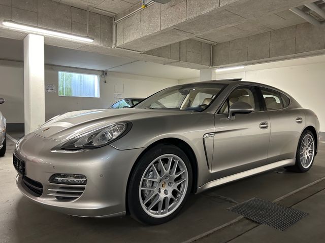 Porsche Panamera 4S *orig. 14`km*TV**SAGA*Topfarbkombi