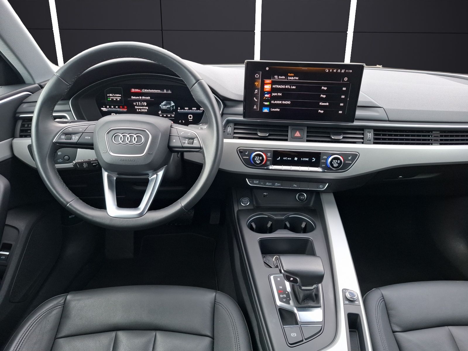 Fahrzeugabbildung Audi A4 Avant 40 TDI advanced S-tronic Navi AVC ACC P