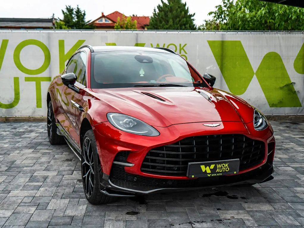 Aston Martin DBX