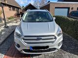 Ford Kuga 1,5 EcoBoost 4x2 110kW Titanium - Ford Kuga: Von Privat