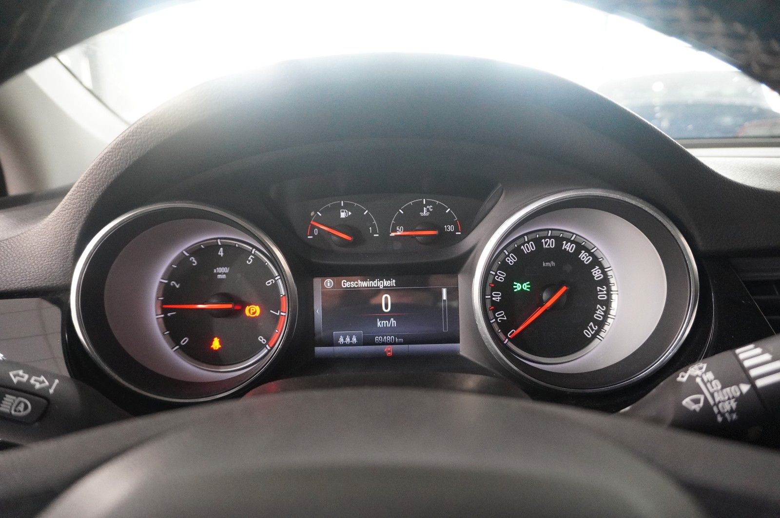Fahrzeugabbildung Opel Astra K Lim. 1.4T INNOV. NAVI/LED/KAMERA/SH/TEMP
