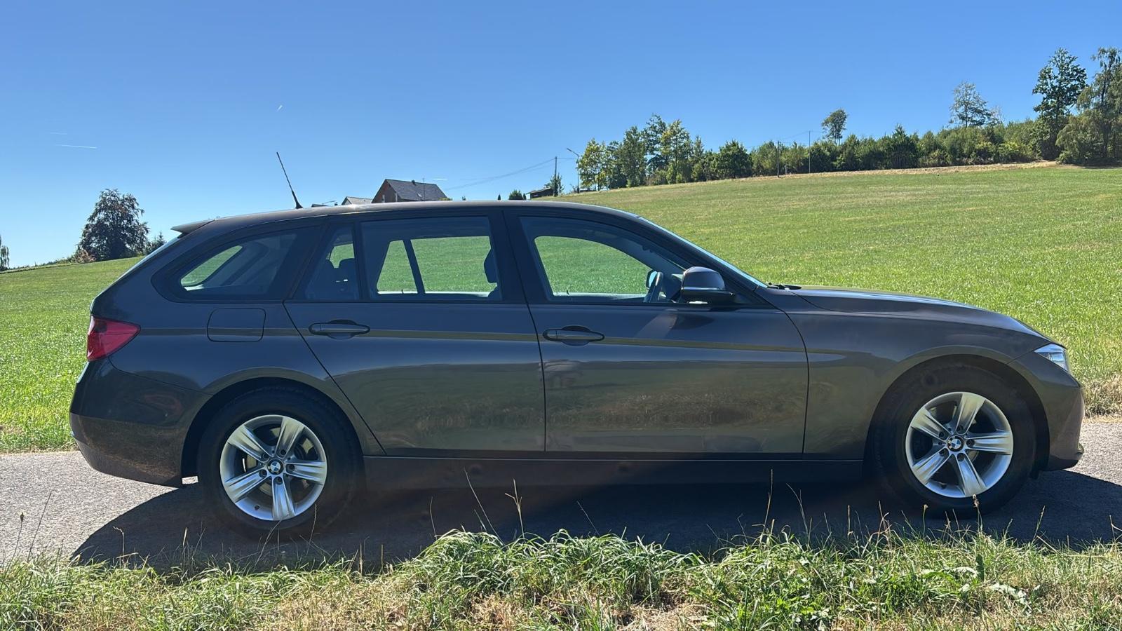 BMW 318d Touring  1. Hand Tüv neu