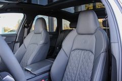 AUDI A6 Avant 45 TFSI quattro/ S LINE/ PANO/ B&O/ LED AUDI A6 Avant 45 TFSI quattro/ S LINE/ PANO/ B&O/ LED