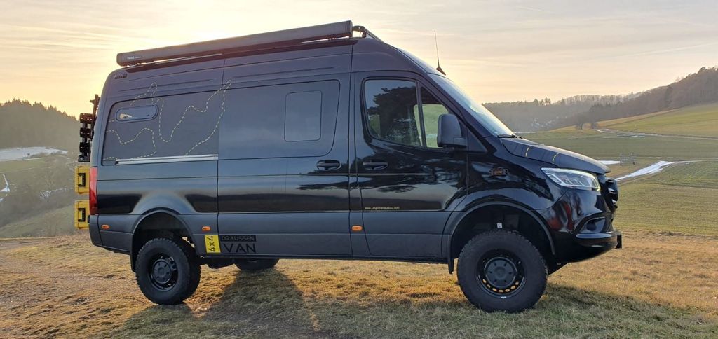 Image of Mercedes-Benz Sprinter