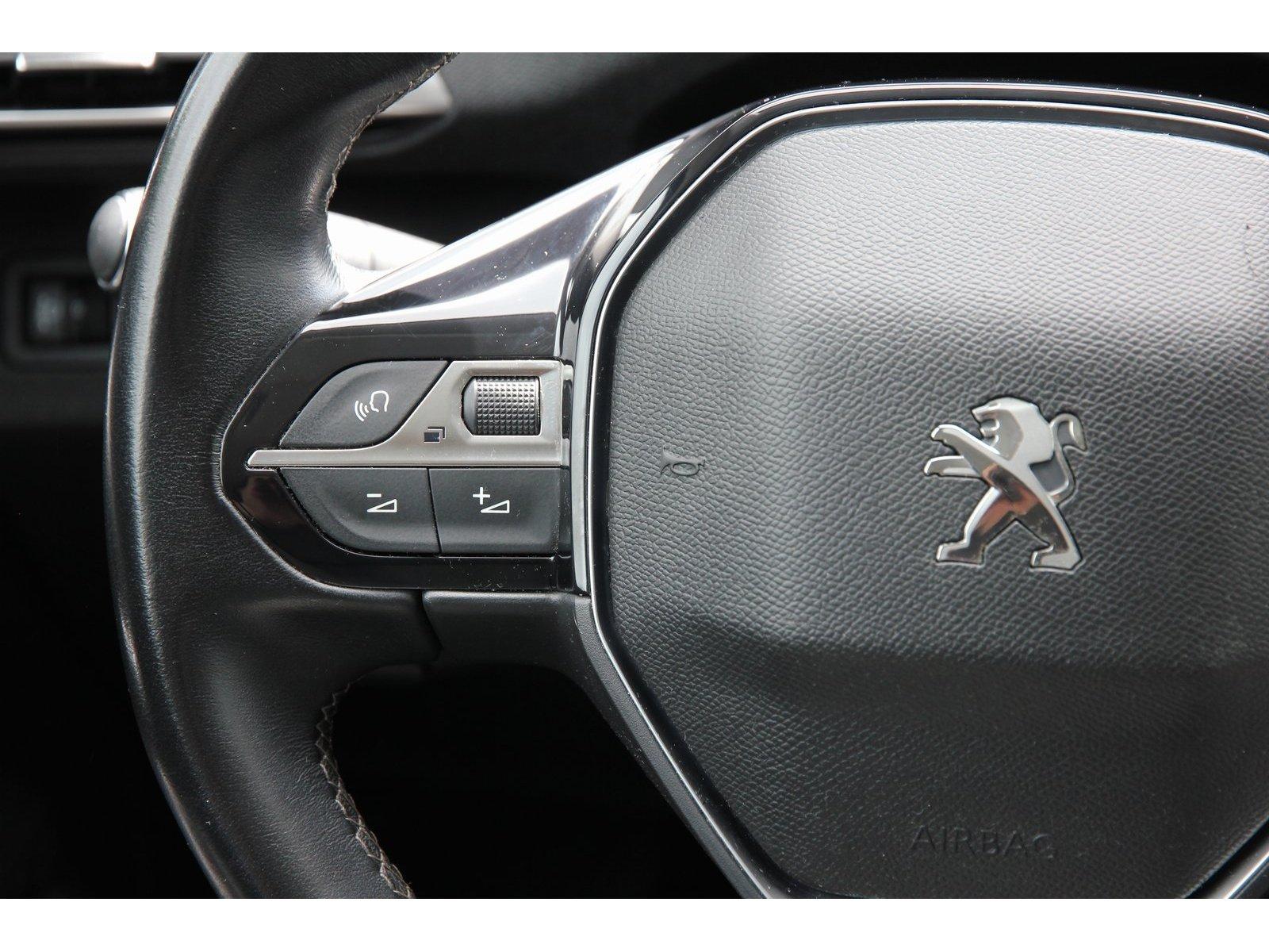 Peugeot 3008 Allure PT 130 Pano Carplay Navi Klima SHZ