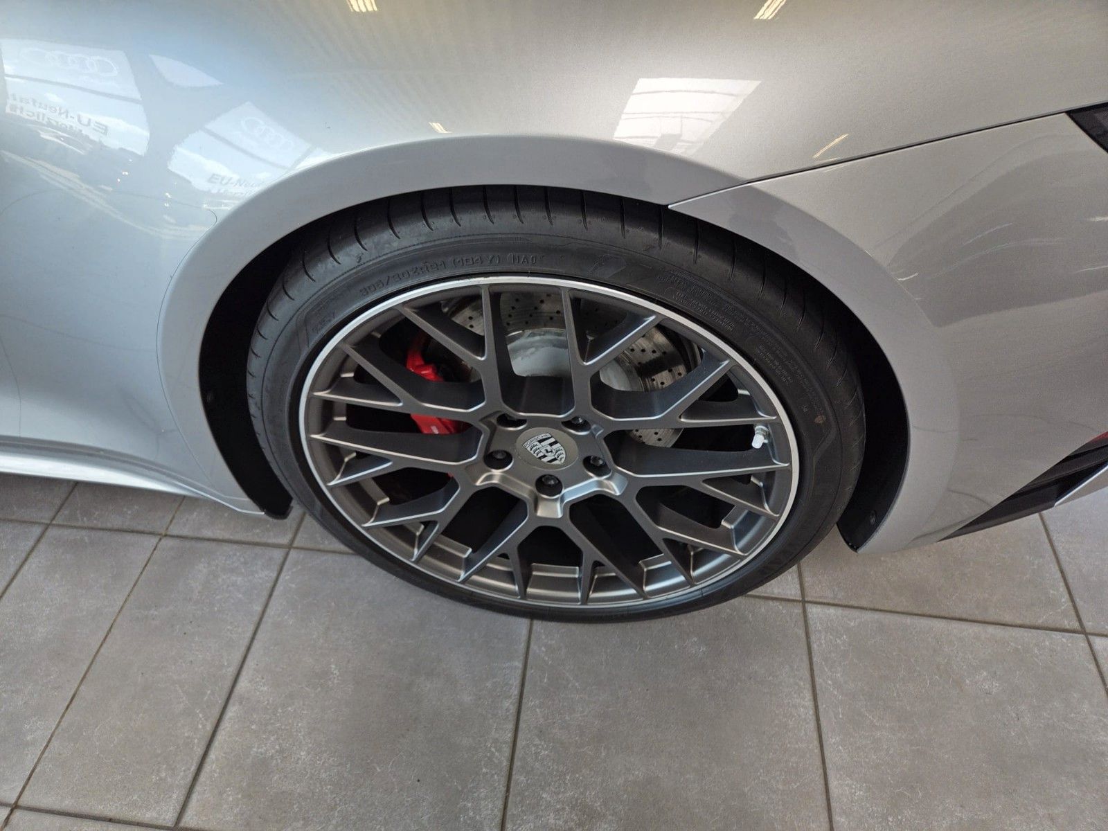 Fahrzeugabbildung Porsche 911 Carrera 4S Sport Design VollAusst.