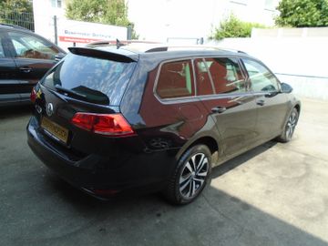 Volkswagen Golf - 6