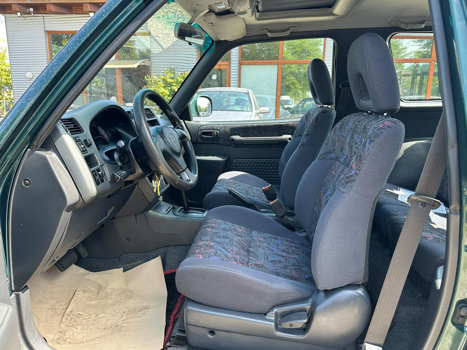 Toyota RAV4 Automatik 4x4* AHK* Klima* 