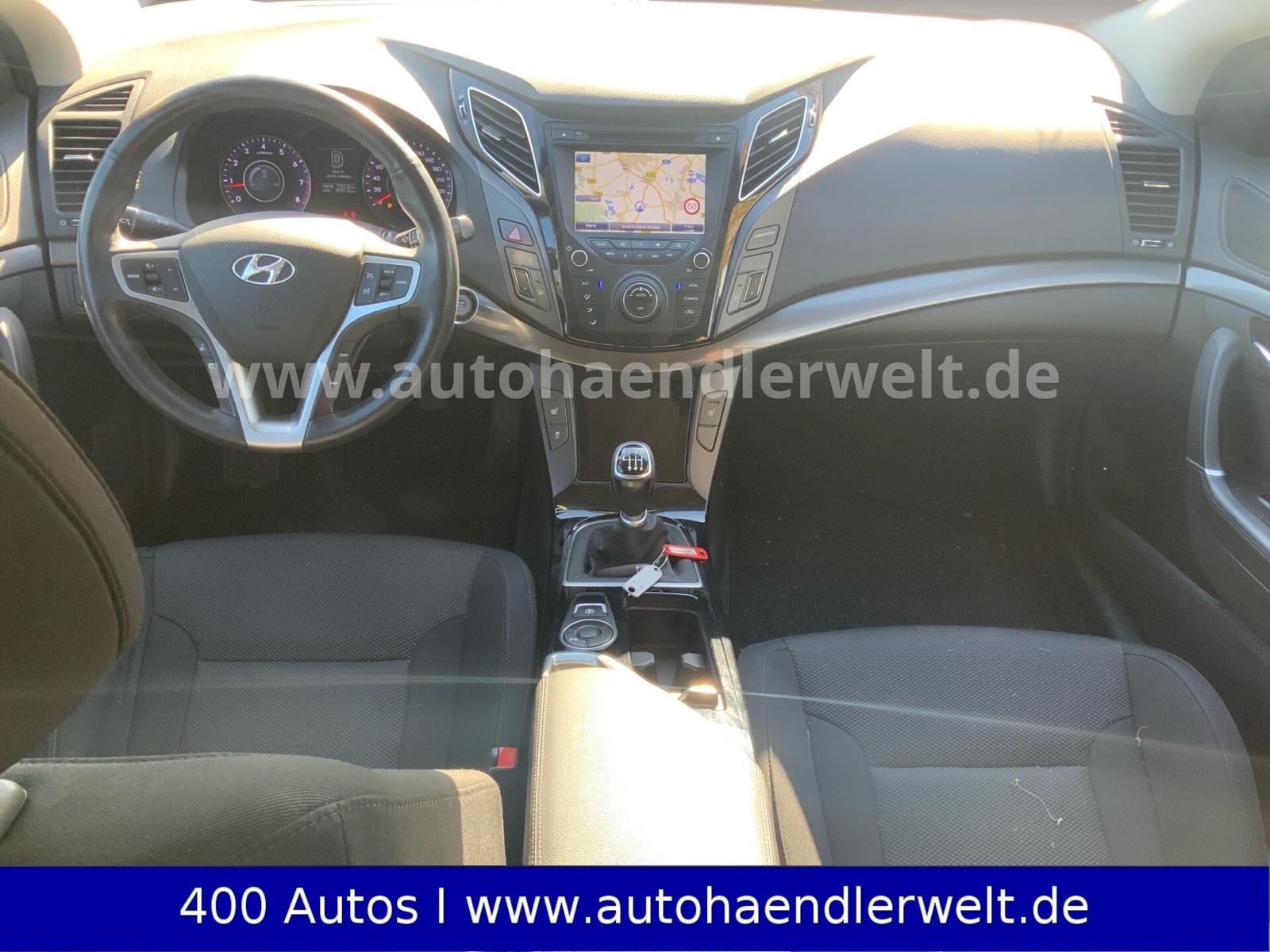 Hyundai i40 2012 — photo 11