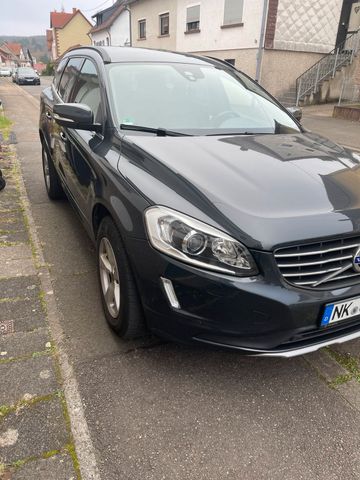 Volvo XC 60 D4 Momentum AWD