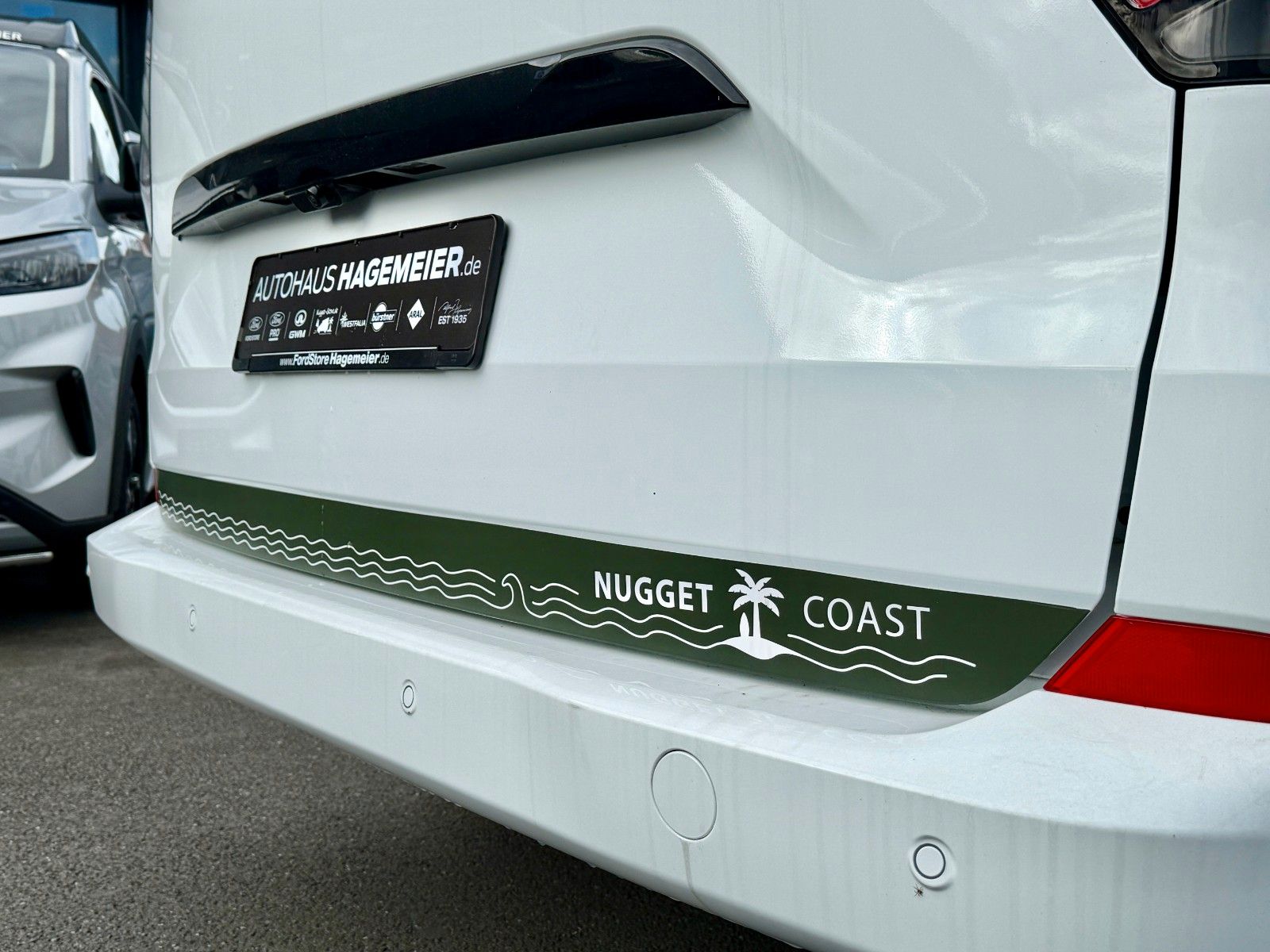 Vehicle details page 4 Vehicle image Ford Nugget L1 Coast | New model V710